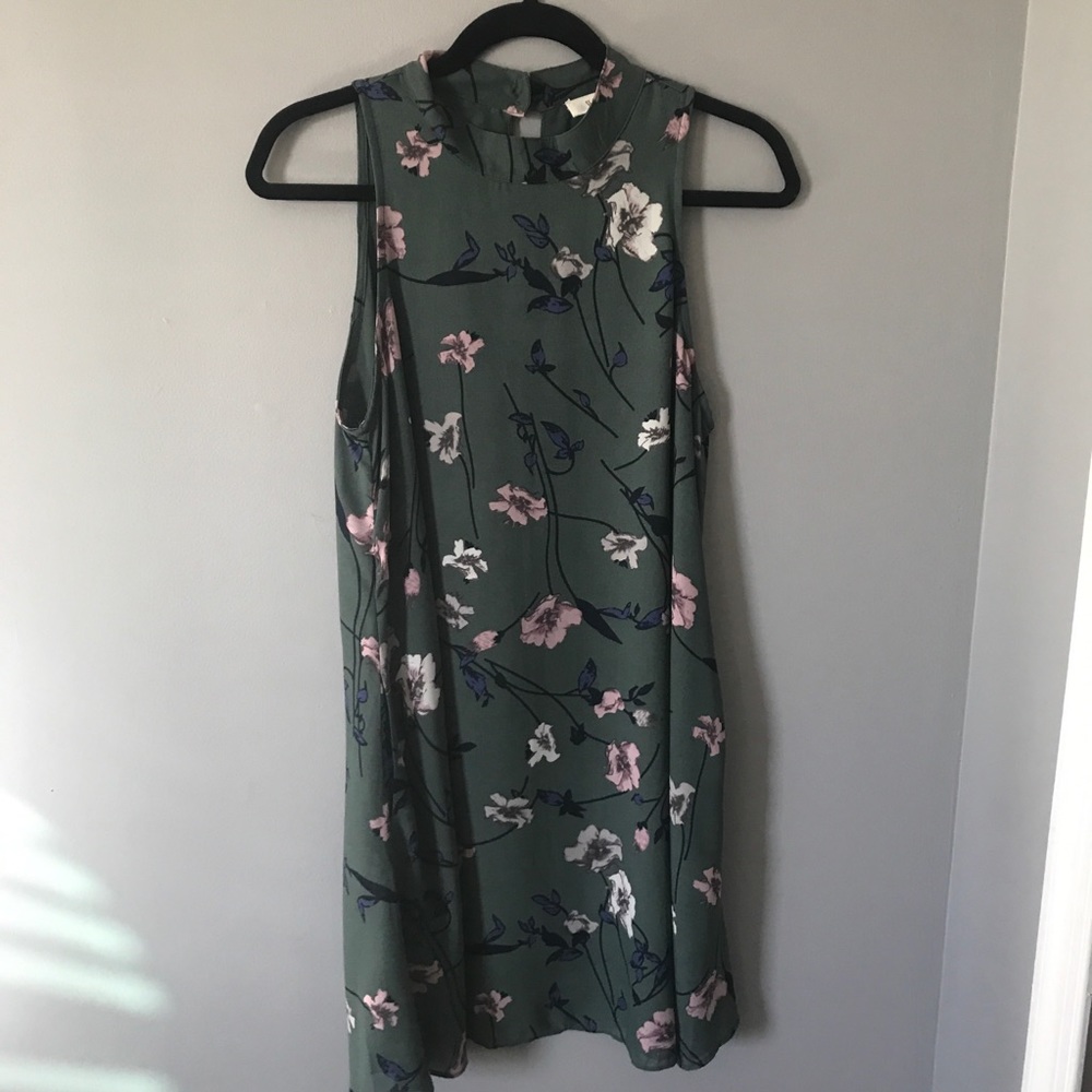 Halter dress